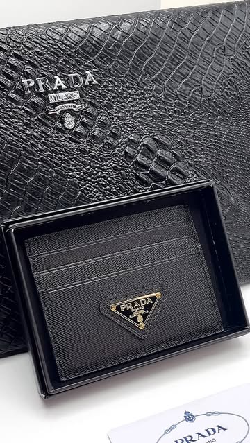 محصولات اکسسوری پرادا Prada accessories